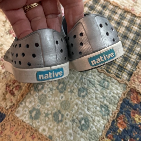 Native shoes - Picture 2 of 4